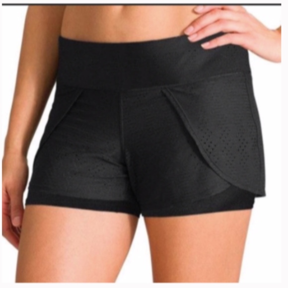 Athleta Pants - Athleta Black Prisma Mike’s 2 in 1 Shorts